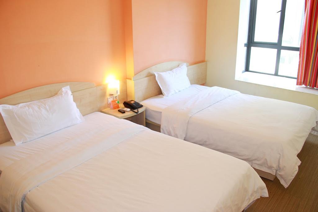 7Days Inn Guangzhou Jiaokou Subway Station 2Nd Phòng bức ảnh